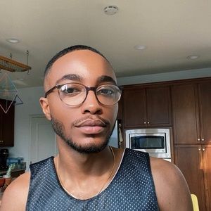 Meet your Posher, Kurtis